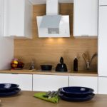 Otwarta kuchnia – wyzwanie czy ułatwienie przy wyborze okapu?